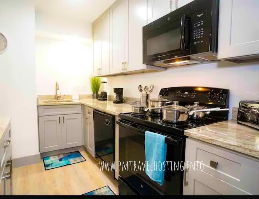 Modern Santorini Suite Houston Nrg Tmc Luxurious Walkable Dış mekan fotoğraf